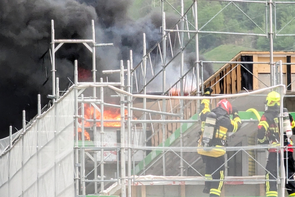 Einsatz 19 - Bild Array